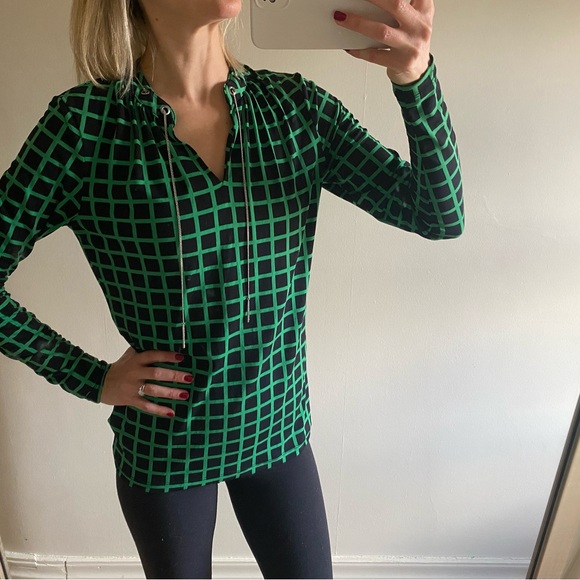 Michael Kors xs dress shirt - Picture 4 of 8